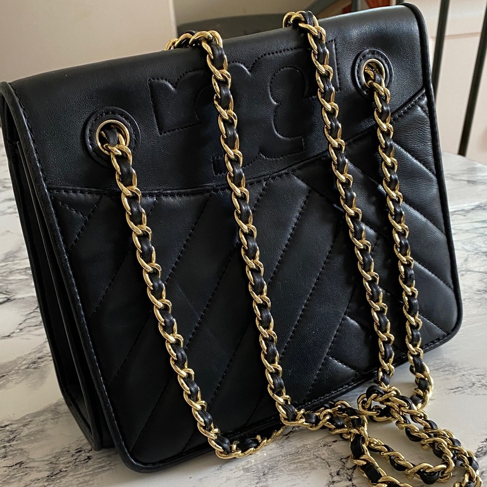 Tory Burch Black Quilted Shoulder Bag with Gold Chain